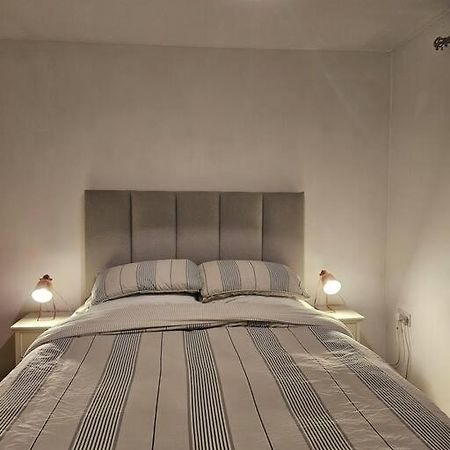 The Park View, 2 Bedroom House Kirkcaldy Bagian luar foto