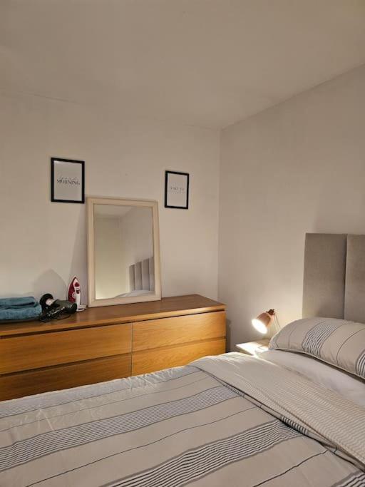 The Park View, 2 Bedroom House Kirkcaldy Bagian luar foto