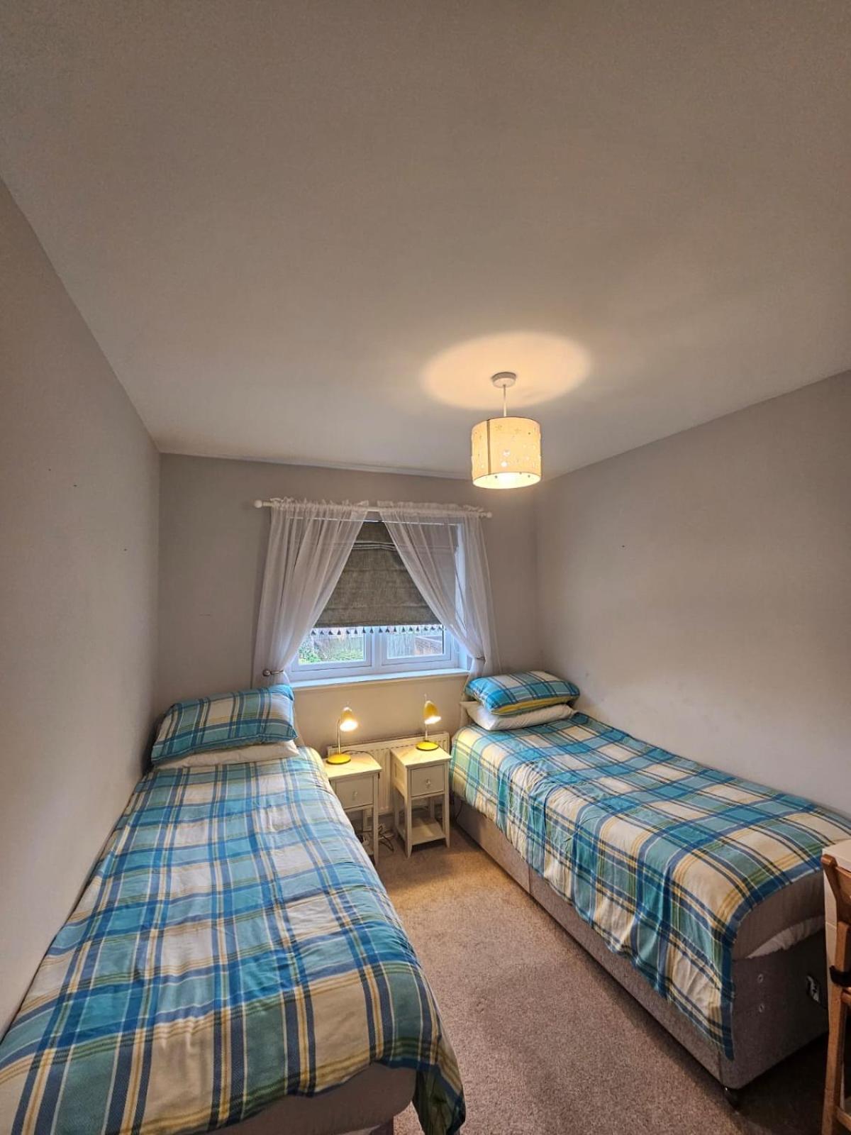 The Park View, 2 Bedroom House Kirkcaldy Bagian luar foto