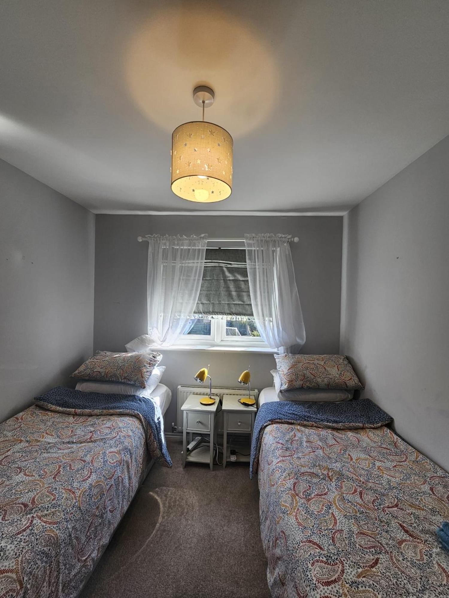 The Park View, 2 Bedroom House Kirkcaldy Bagian luar foto